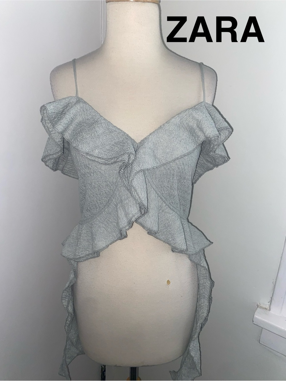 ZARA Light Gray Textured Ruffle Cami Top - Size M - NEW